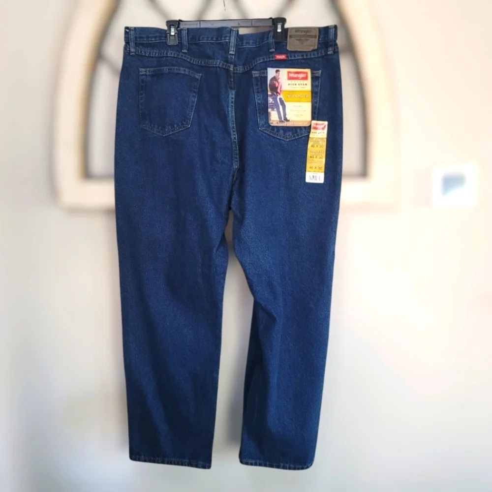 *NWT* Wrangler Five Star Relaxed Fit Men's Blue Medium Wash Denim 46x30